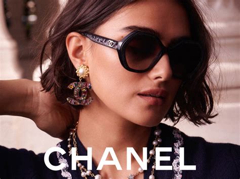 chanel lunettes de soleil femme|chanel lunette de soleil carré.